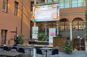 Digital meny for høyskole infoskjerm